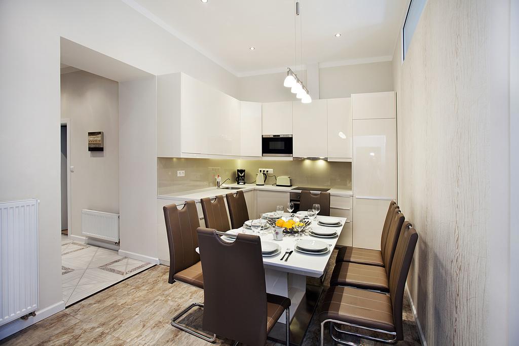 Apartamento Celebration Flat By Ruterra Praga Habitación foto